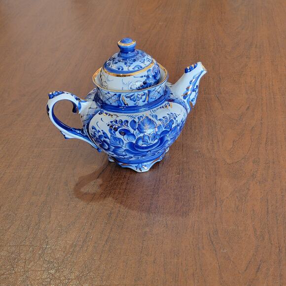 Vintage Porcelain Gzhel teapot blue gold plated handmade - Picture 2 of 12